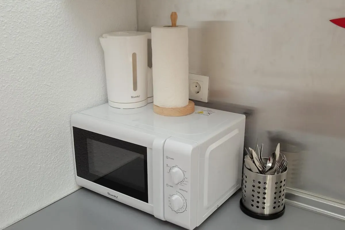 Apartment C75 - Comfy 3 Bedroom Near City Center Malaga